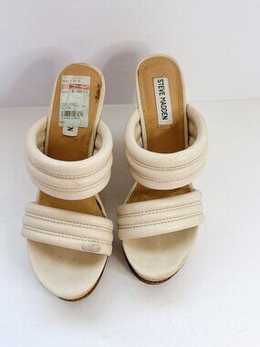 Used Steve Madden Size 8.5 Cream Wedge Sandals